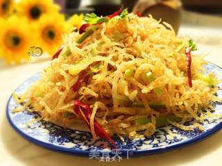 灯影土豆丝的做法步骤：9