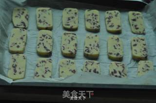 蔓越莓饼干的做法步骤：9