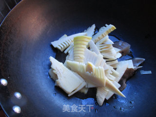 香椿炒春笋的做法步骤：6