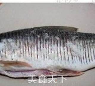香煎鲮鱼的做法步骤：3