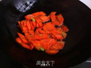 胡萝卜木耳炒竹笋的做法步骤：6