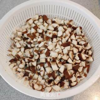 素酱也可以鲜香味美-----什锦菌菇酱的做法步骤：3
