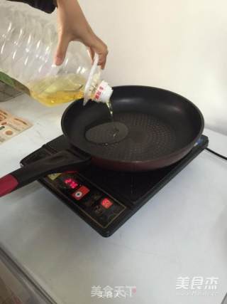 台湾月亮虾饼的做法步骤：2