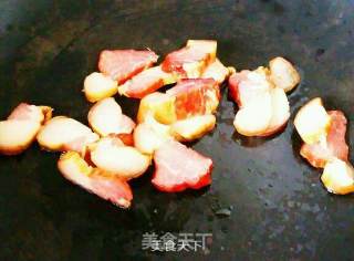 腊肉粉丝炖的做法步骤：1