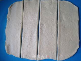 椰蓉炼乳面包--口感极好 #皮黑森林#的做法步骤：9
