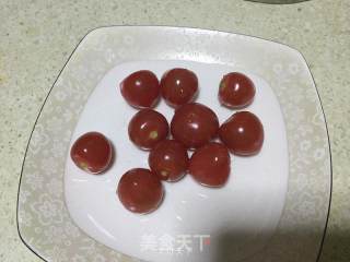 水果沙拉的做法步骤：1