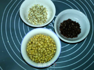 红豆薏米豆浆的做法步骤：1