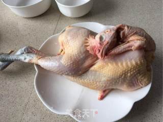 【吮指鼓油鸡】的做法步骤：2