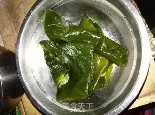 三文鱼味增汤的做法步骤：1