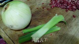洋葱牛肉馅饼的做法步骤：4
