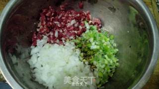 洋葱牛肉馅饼的做法步骤：6