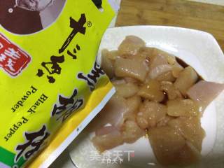 炸鸡块的做法步骤：3