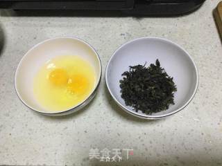 炸春卷的做法步骤：1