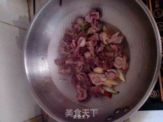 青椒炒鸡胗的做法步骤：4