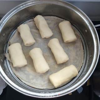 银丝卷的做法步骤：16