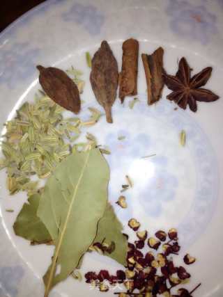 川味肉臊子的做法步骤：3