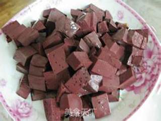 凉拌猪血的做法步骤：1