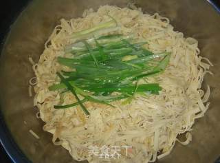 葱油豆腐皮的做法步骤：7