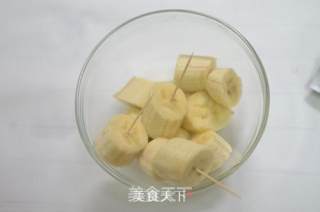 巧克力香蕉椰蓉球的做法步骤：2