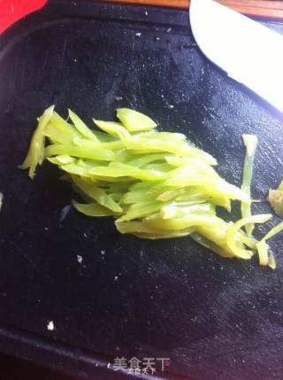 鱼香千叶豆腐丝的做法步骤：3