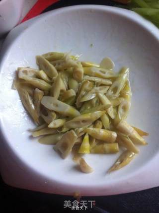 鱼香千叶豆腐丝的做法步骤：4