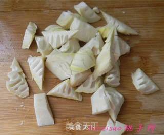 油焖春笋鸡翅的做法步骤：3