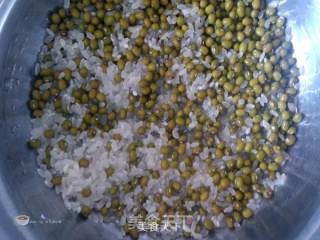 豆浆机版绿豆粥的做法步骤：2