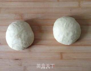 向日葵豆沙面包的做法步骤：5