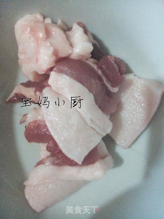 鸡腿炖土豆的做法步骤：2