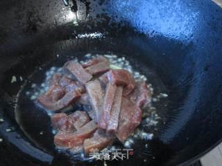 菲力牛排炒荷兰豆的做法步骤：6