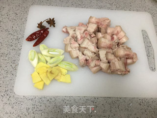 笋干红烧肉的做法步骤：2