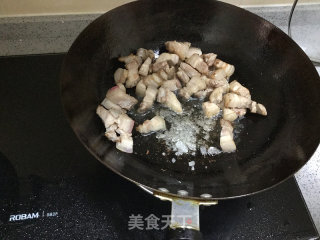 笋干红烧肉的做法步骤：3