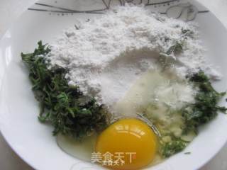 春天的美味---白蒿鸡蛋饼的做法步骤：3