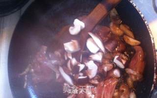 香菇滑鸡煲仔饭的做法步骤：8