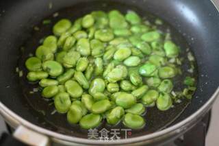 【葱油蚕豆】的做法步骤：5