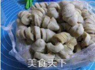 孜然烤面筋的做法步骤：1