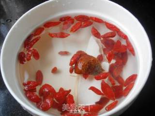 小鲍鱼猪骨汤的做法步骤：3