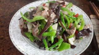 木耳青椒炒肉片的做法步骤：6