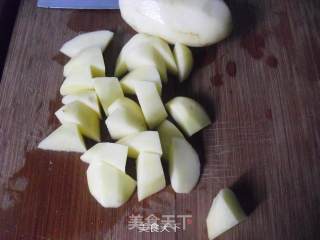 土豆烧排骨的做法步骤：2