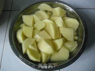 土豆烧排骨的做法步骤：3
