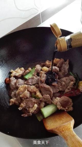 红烧牛肉的做法步骤：11