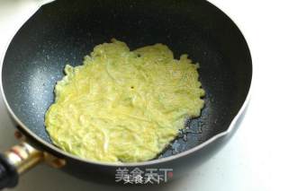 早餐的健康能量：黄金葫芦薄饼的做法步骤：5