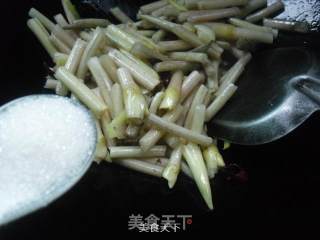 酸辣藕带的做法步骤：4