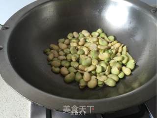立夏美食【韭菜炒蚕豆】的做法步骤：4