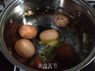 自制茶叶蛋的做法步骤：8
