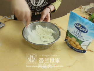五彩果味小馒头的做法步骤：3