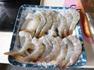 芦笋虾仁的做法步骤：1