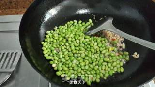毛豆炒碎肉的做法步骤：5