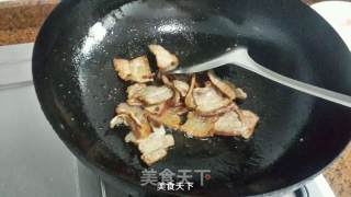 有机花菜炒五花肉的做法步骤：4