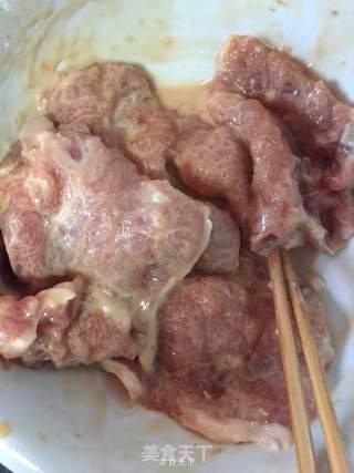 葱烤大排的做法步骤：2